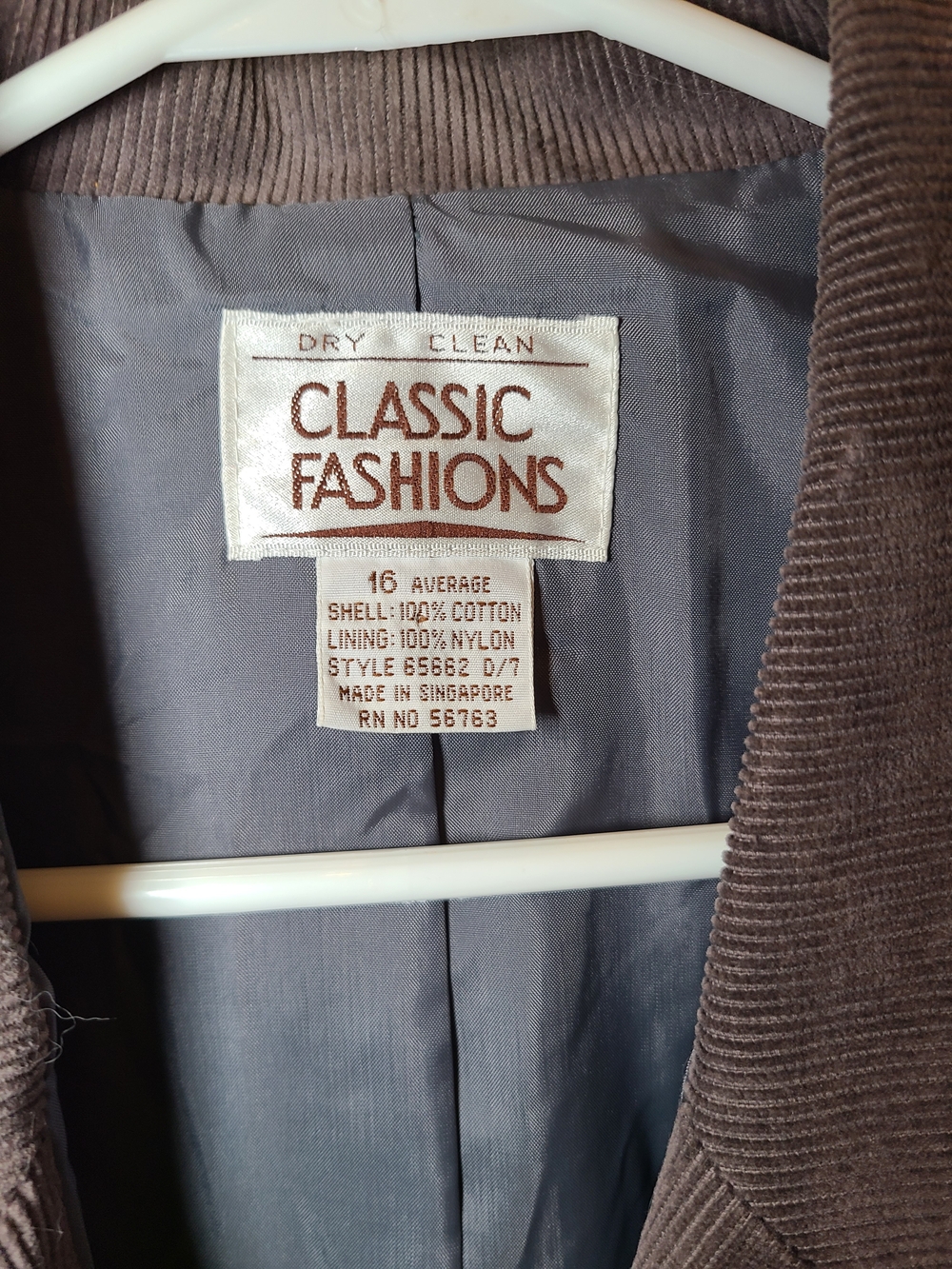 Corduroy Blazer in Brown - Picture 3 of 7